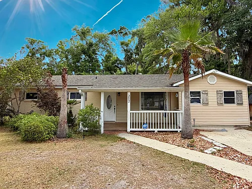 212 Gunter St Photo 1