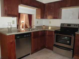 5868 NW 199th St, Hialeah, FL 33015