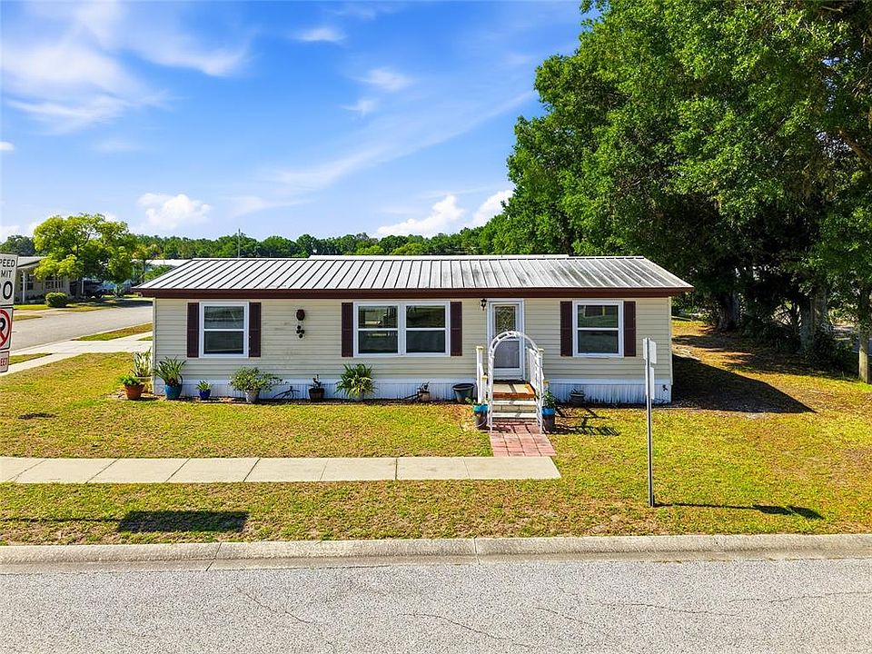 1st image of 3933 Sarah Dr