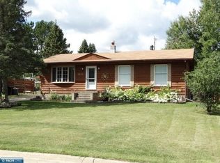 805 6th Ave NE, Chisholm, MN 55719