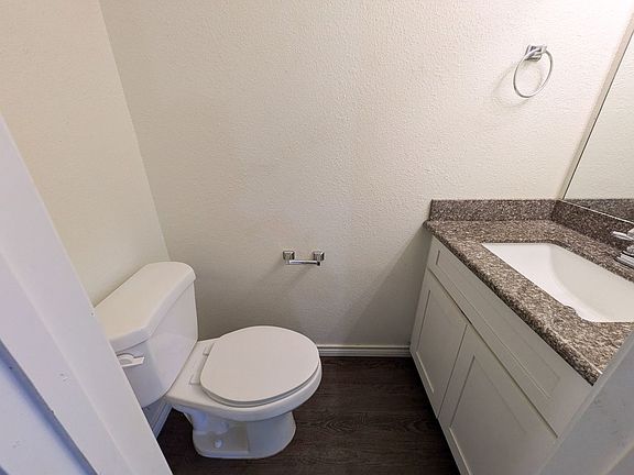 5th image of 3720 Laurel St #B770e9523