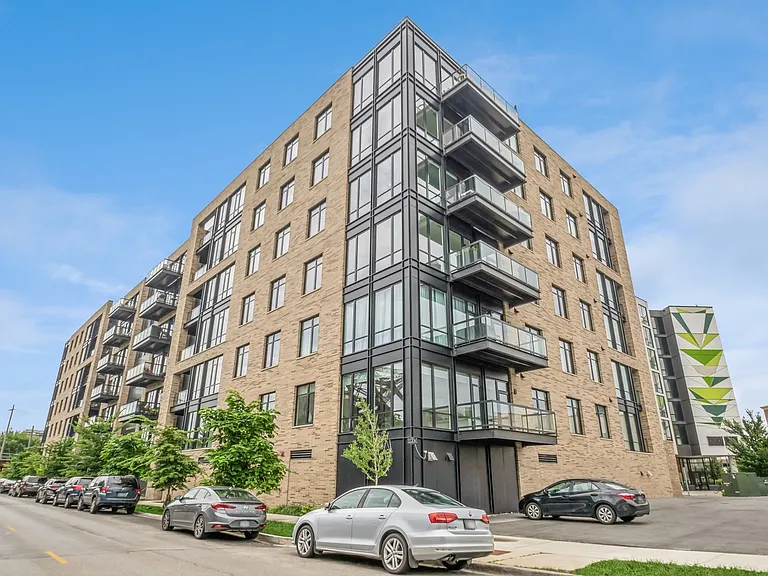 1701 W Webster Ave #608 — Photo 3
