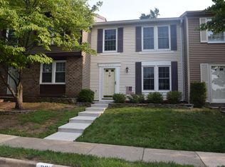 1611 Sierra Woods Dr, Reston, VA 20194
