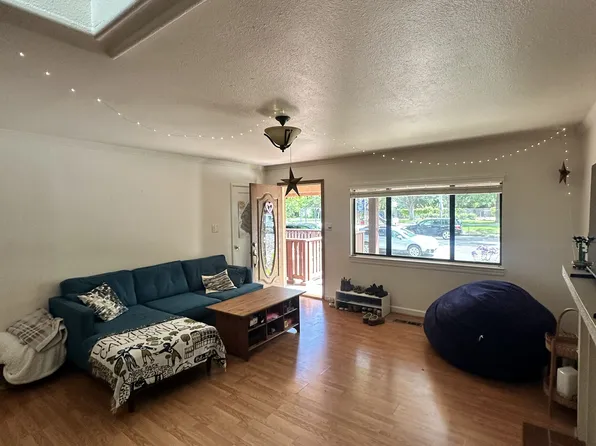 627 K St, Davis, CA 95616