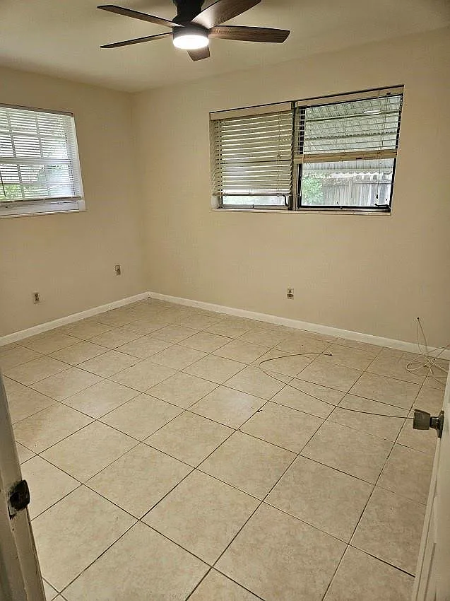 3 bed, 2.0 bath, 1315 sqft, $3,500 — Photo 3