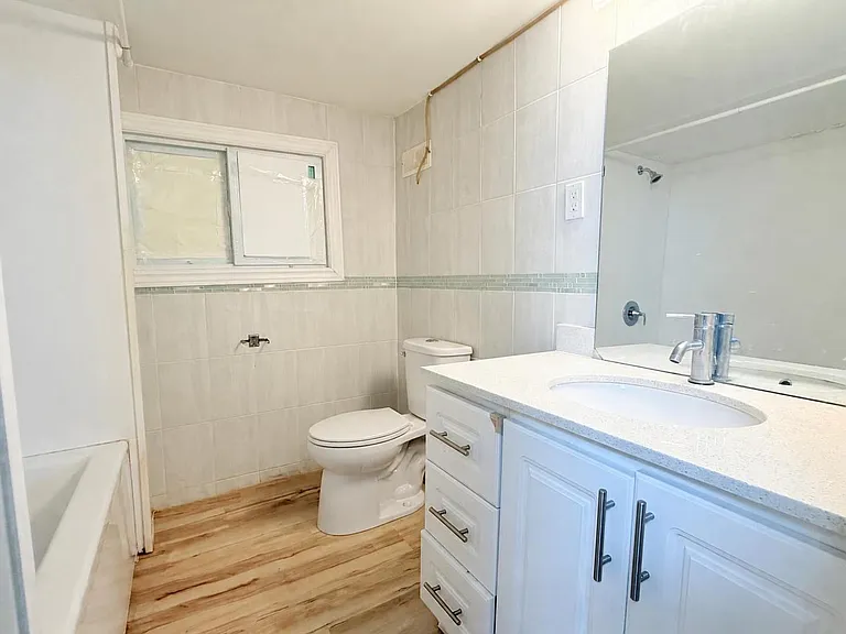 567 Campbell Ave #LOWER — Photo 9