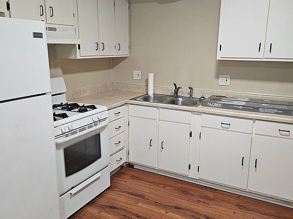 3rd image of 26311 Lorenz St