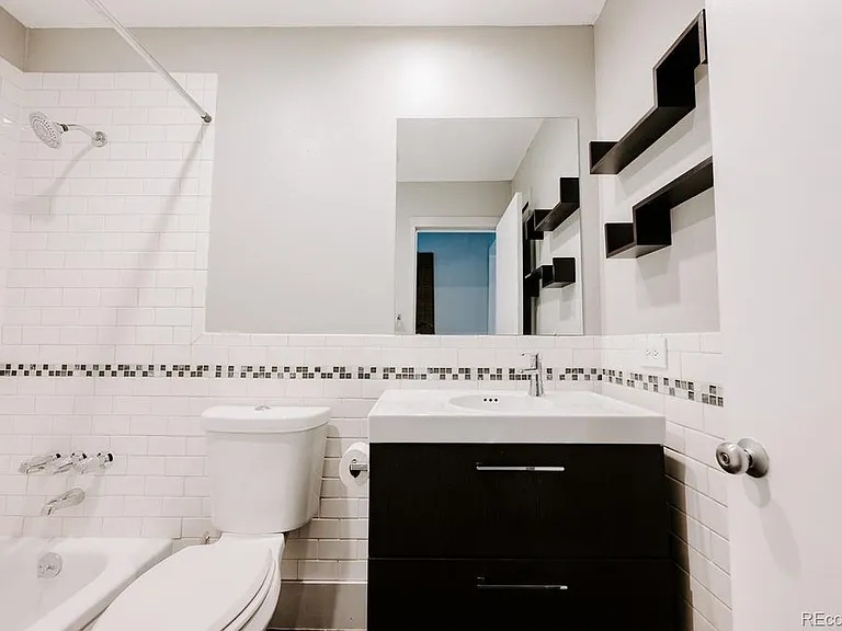 1552 Bradley Dr — Photo 10