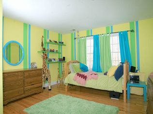 97 Pleasant Hill Rd, Chester, NJ 07930