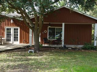 1801 McGinnis Dr, Pearland, TX 77581