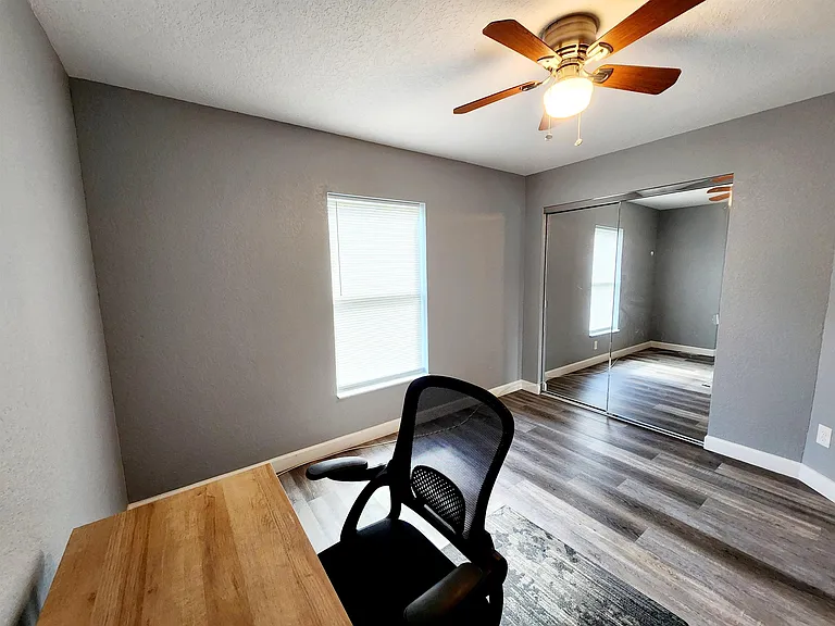 206 Alice St — Photo 16