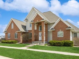 5415 Triple Crown Dr, Marion, IA 52302