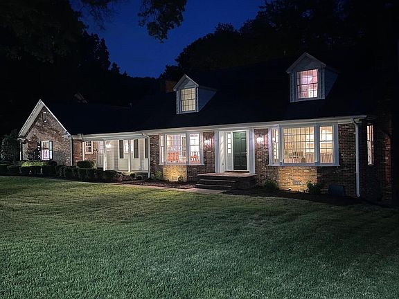 4th image of 358 Edenwood Dr