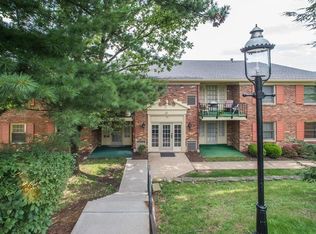 1120 Chatham Park Dr APT B, Pittsburgh, PA 15216
