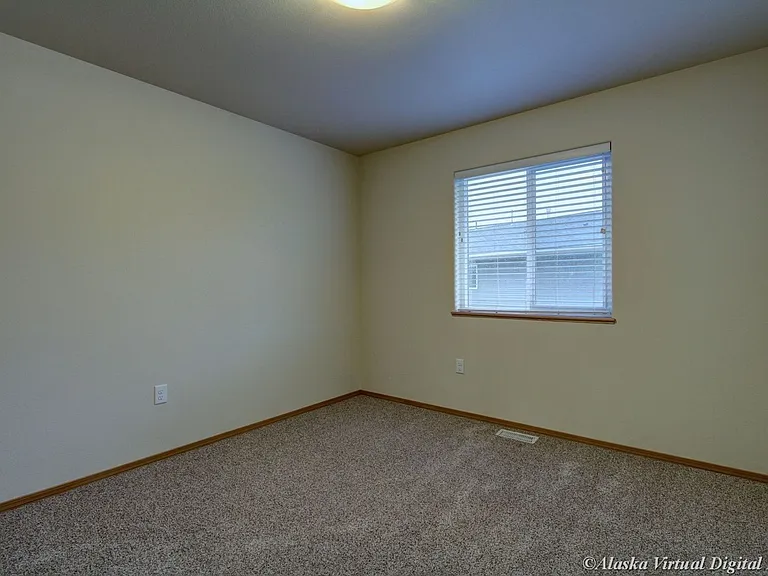 1600-1650 E Kinzi Cir — Photo 16
