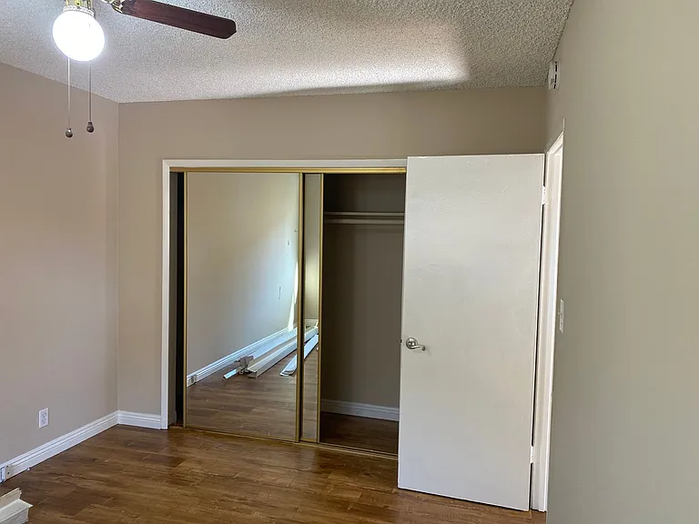 3104 Montrose Ave — Photo 16