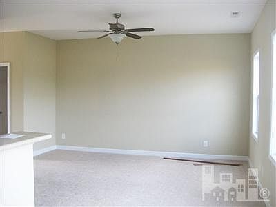 4th image of 45 Thornbury Drive