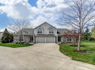 5736 Thornbriar Ln, Fort Wayne, IN 46835