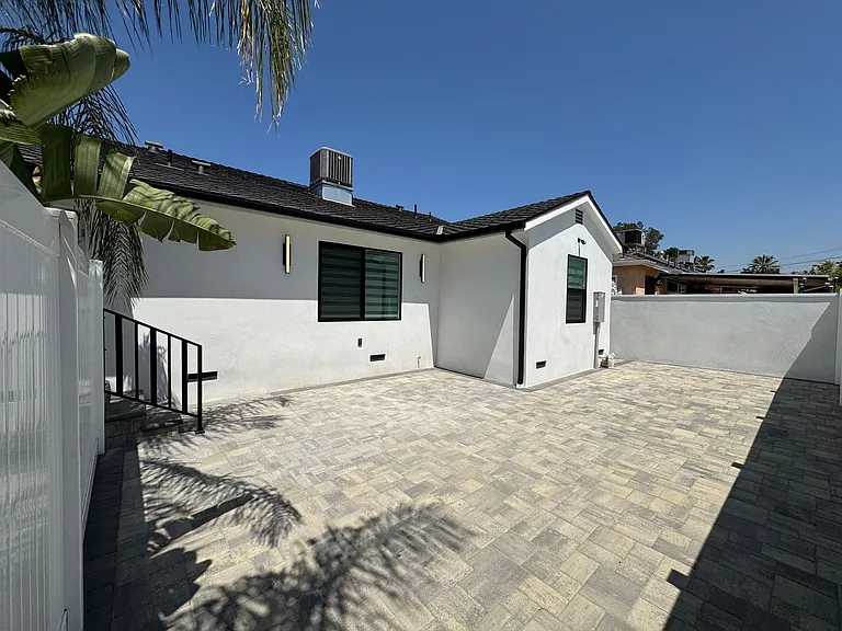 7740 Bonner Ave — Photo 12