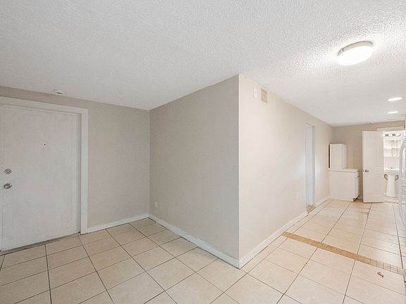 5th image of 4540 41st Ave N #B