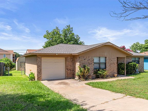 3rd image of 4405 Redbird Dr