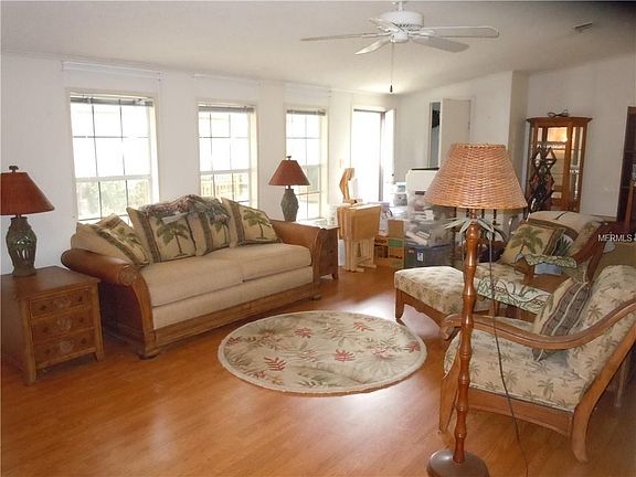 4th image of 18124 Moorhaven Dr