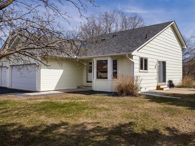 1207 Dakota St S, Shakopee, MN, 55379