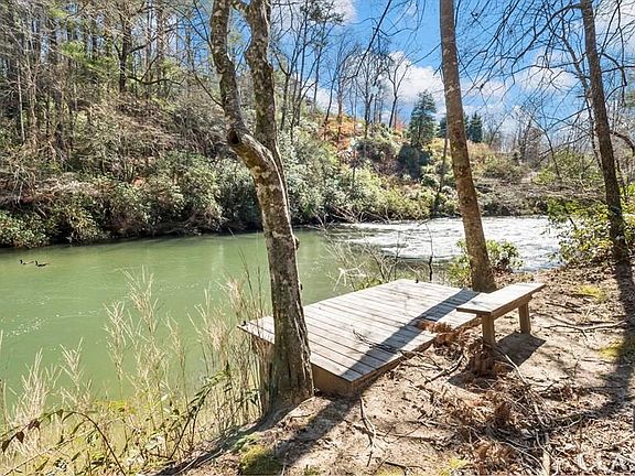 5th image of 36 Mountain River Lane