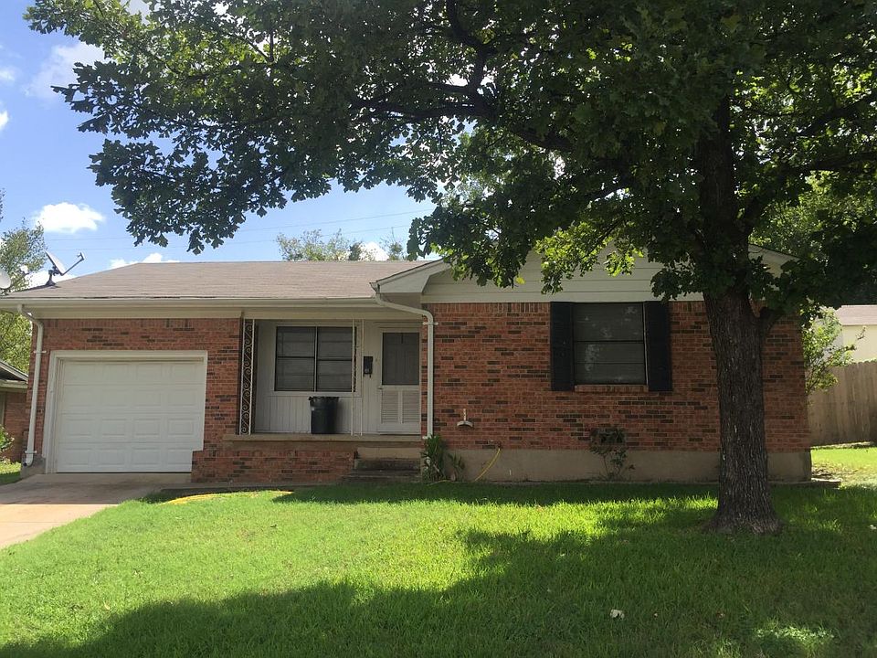 1st image of 107 Cottonwood Dr