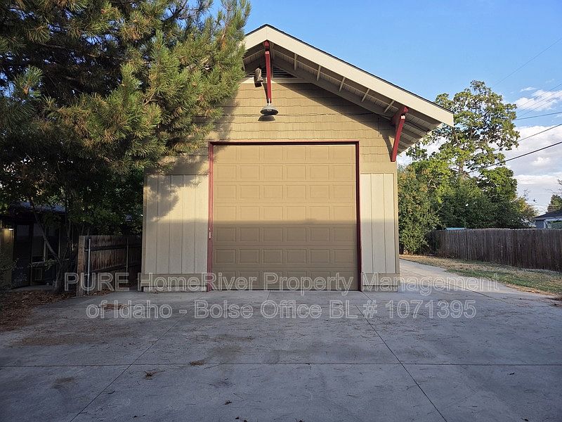1st image of 4311 W Albion St
