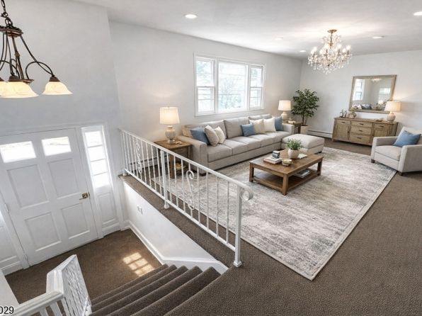 Howard Hanna Rand Realty