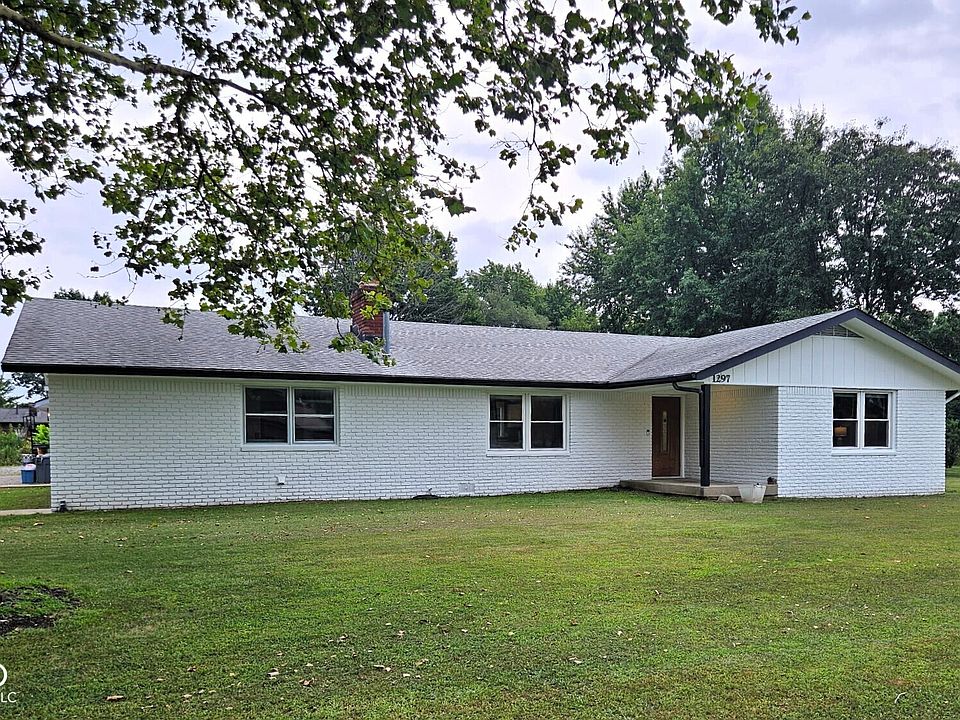 1st image of 1297 N County Road 475 E