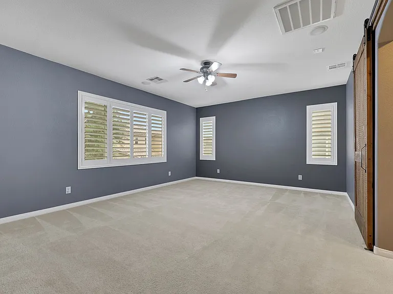 10345 Grizzly Creek St — Photo 15