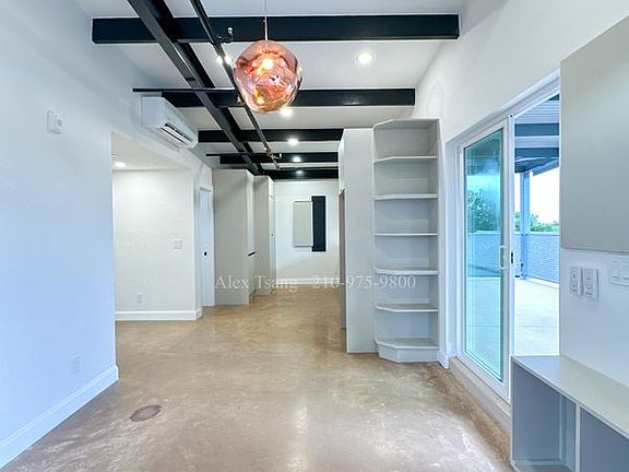2nd image of 630 Montana St #301