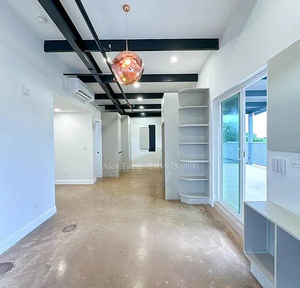 630 Montana St #301 — Photo 2