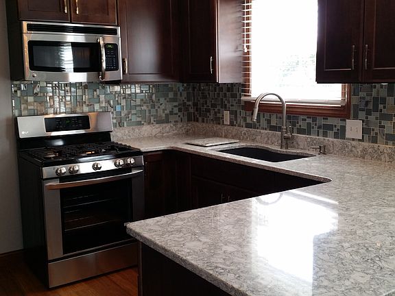 ss appliances,quartz counter