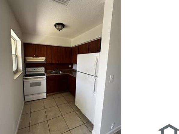 704 SW 16th Ave APT 3