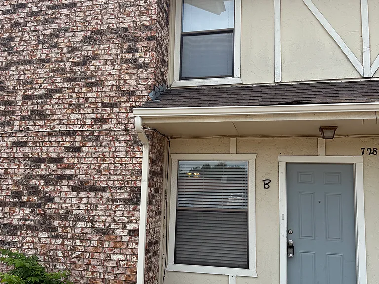 730 Bluebonnet Dr #B — Photo 18