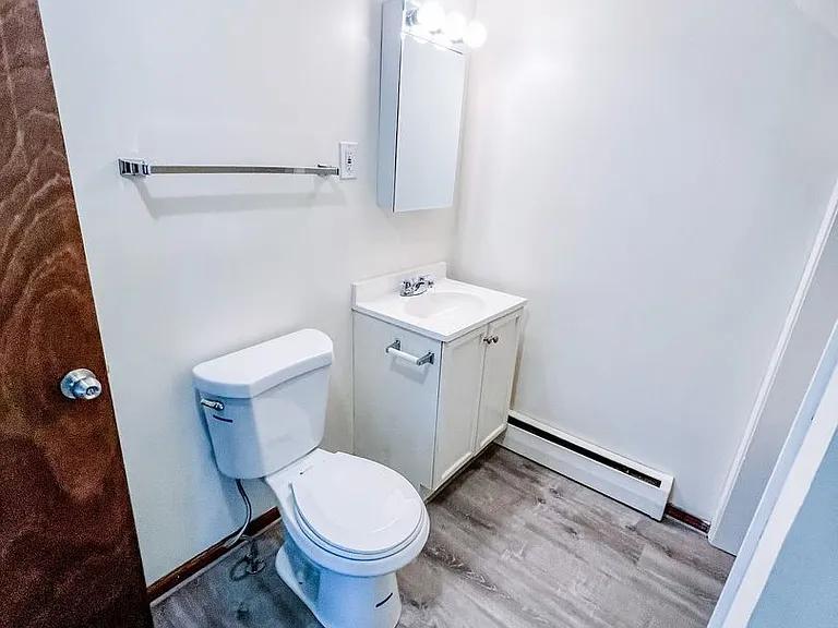 42 Green St — Photo 4