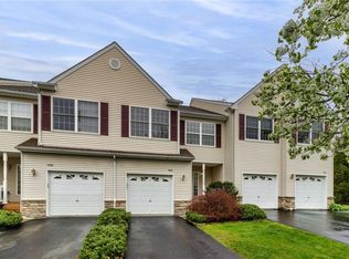 1804 Pondview Loop, Wappingers falls, NY 12590