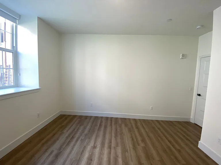 One Park Apartments — Photo 37