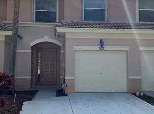 353 River Bluff Ln, Royal Palm Beach, FL 33411