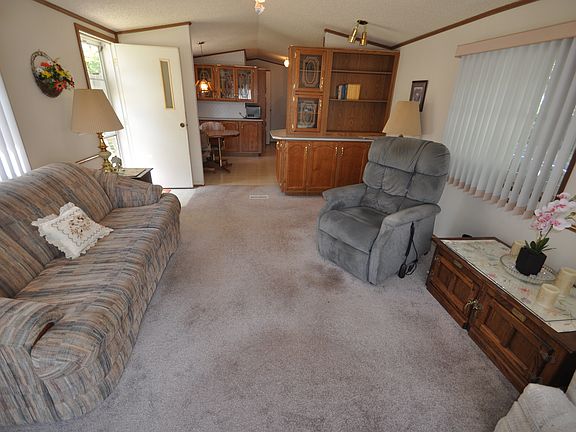 4th image of 1217 Indigo Dr