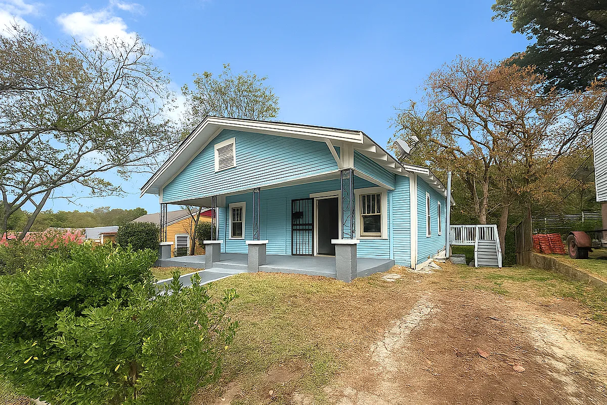Building Photo - 1217 Forrest St