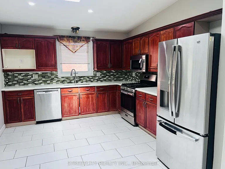 1279 Aldersbrook Rd — Photo 9