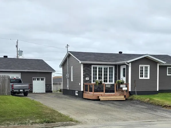 920 Bartlett Drive, Labrador City, NL A2V2N4