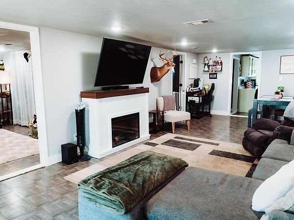 3rd image of 1000 Kenwood Rd