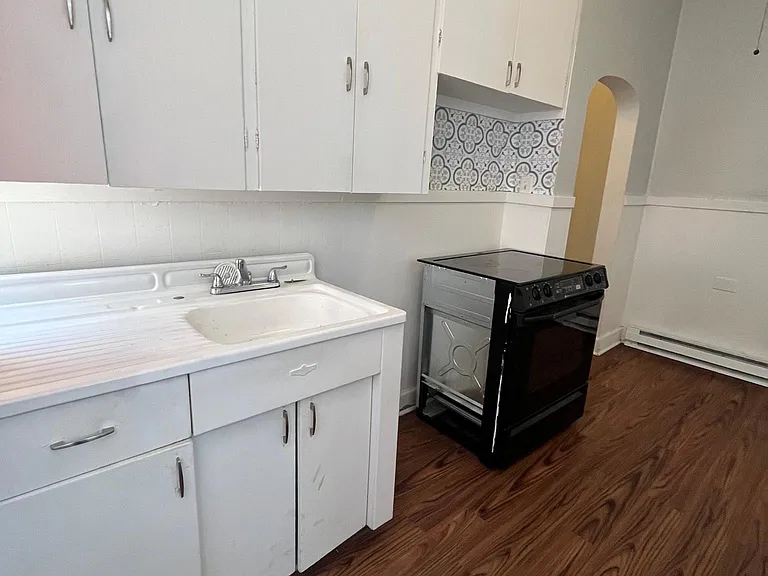 3705 W 12th St #2 — Photo 7