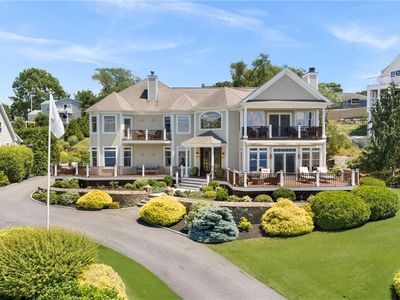 10 Starlit Rd, Tiverton, RI, 02878