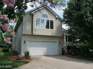 8104 Tamar Dr, Columbia, MD 21045